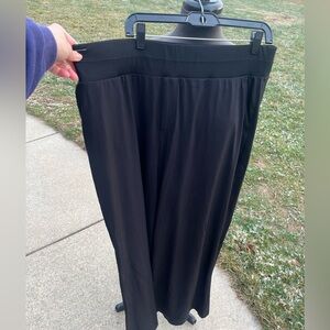 Ladies Lou & Grey black wide leg black flowy pants XXL